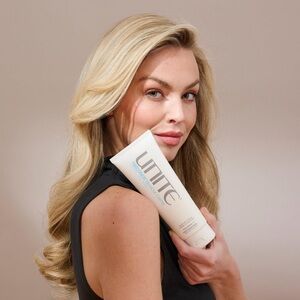 UNITE 7 seconds blowout crème Hair Heat Protectant